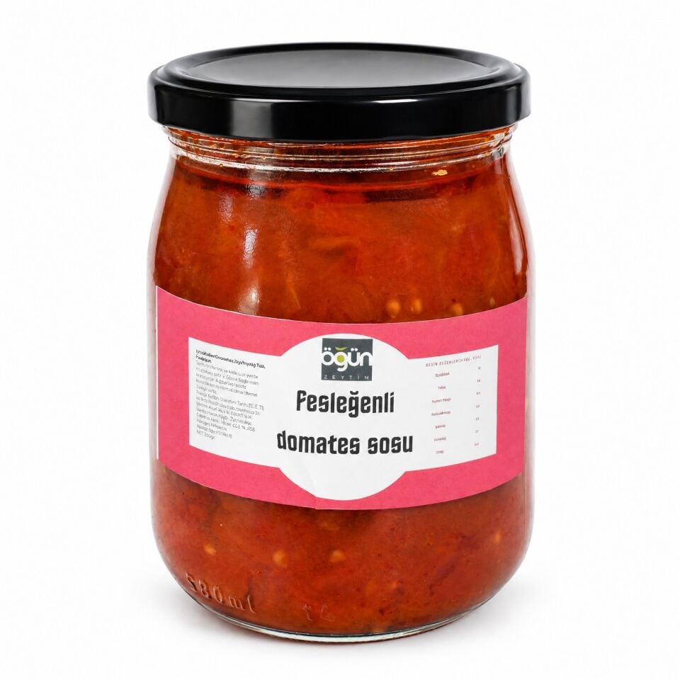 Fesleğenli Domates Sosu